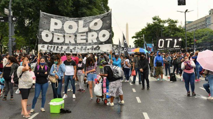 Organizaciones sociales de izquierda protagonizan jornada de cortes y piquetes