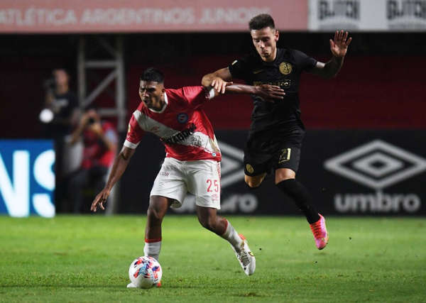 San Lorenzo se llevó un empate que suma de cancha de Argentinos Juniors