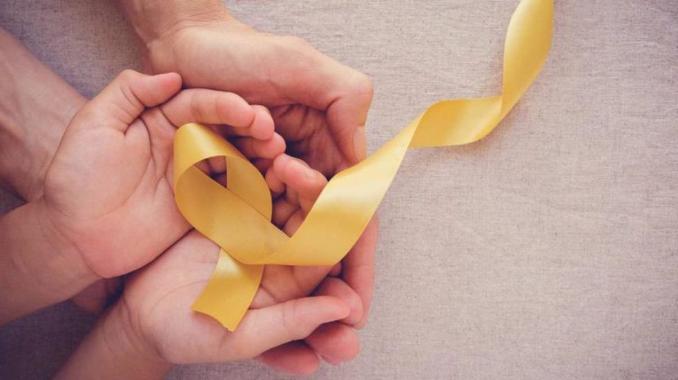 Iluminarán de amarillo el Obelisco y otros monumentos porteños por el Día del Cáncer Infantil