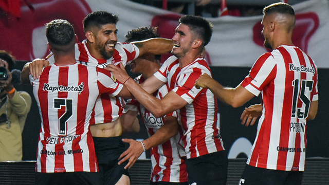 Estudiantes venció a Independiente en La Plata