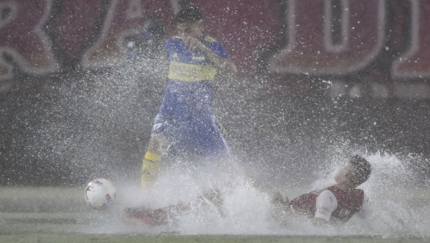 Independiente y Boca empataron bajo un verdadero diluvio en Avellaneda
