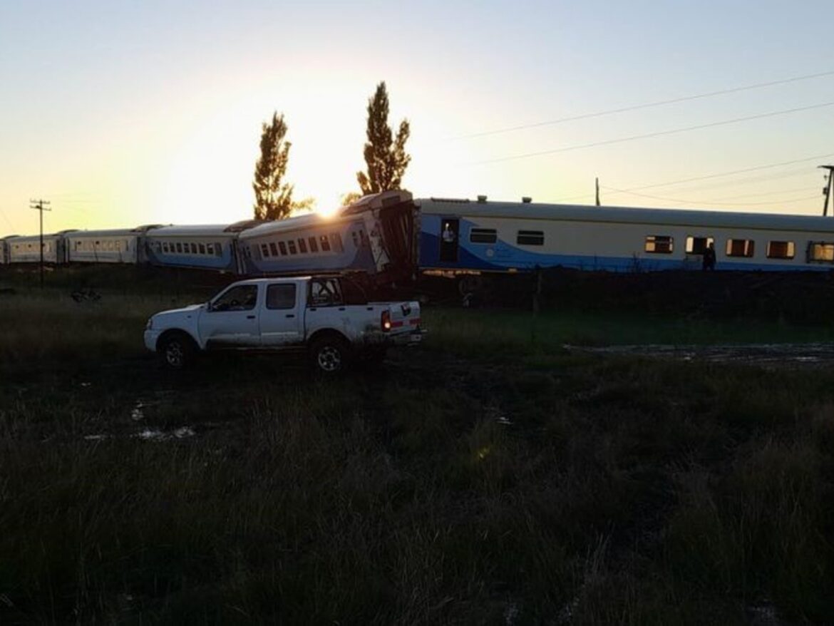 Descarriló un tren a 10 kilómetros de la ciudad de Olavarría y hay 20 heridos