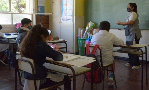 Tras el temporal, retoman la actividad las escuelas públicas y la universidad en Bahía Blanca