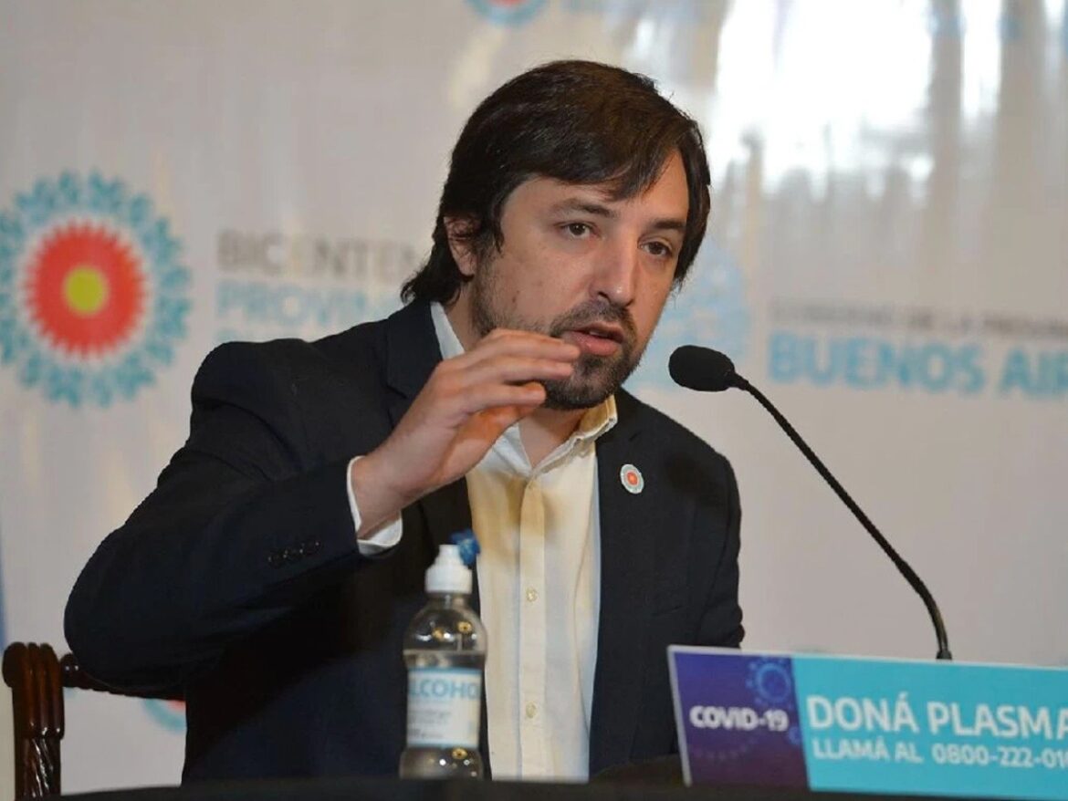 Kreplak dijo que se evaluará sacar los barbijos de las aulas si no aumentan los casos de coronavirus