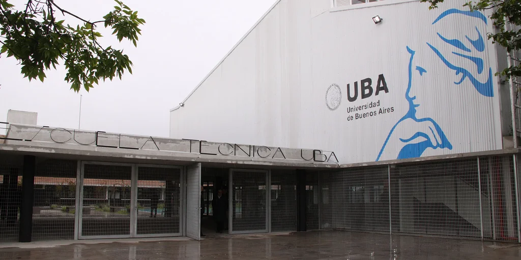 La UBA ofrecerá programa de tutorías para egresados de la escuela técnica de Villa Lugano