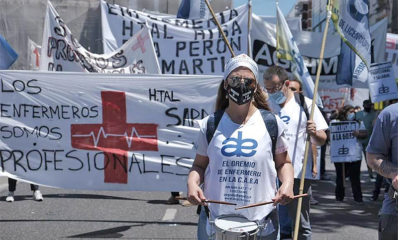 Enfermeros porteños paran en reclamo de 140 mil pesos de salario básico