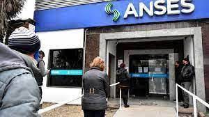 Cobran hoy los jubilados y pensionados con ingresos hasta $ 36.676 y DNI terminado en 4