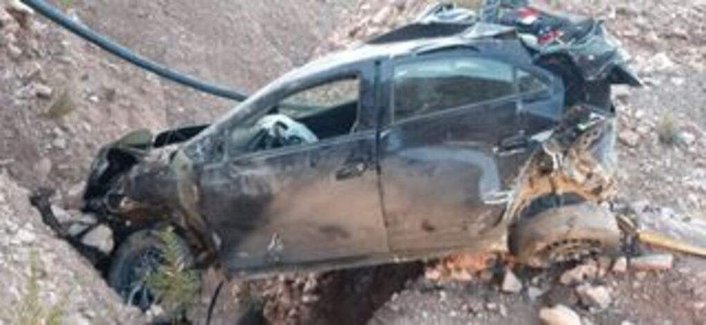Dos muertos al desbarrancar un auto en una ruta de Jujuy