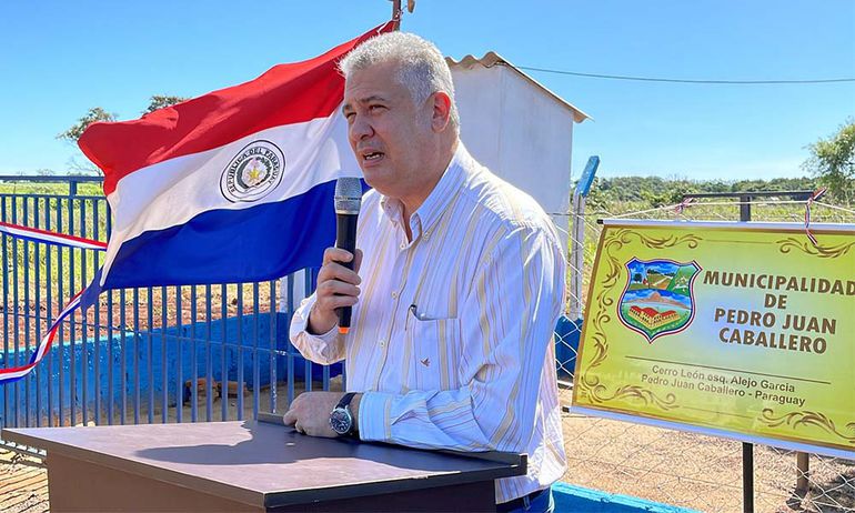 Muere intendente de Paraguay que agonizaba tras ser atacado a tiros