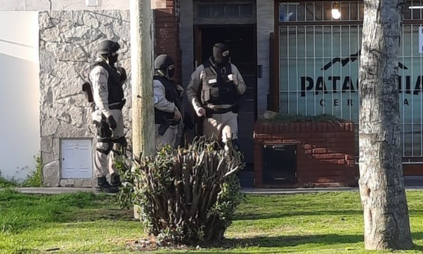 Rescatan a 16 jóvenes sometidas a explotación sexual en Corrientes y detienen a 11 personas