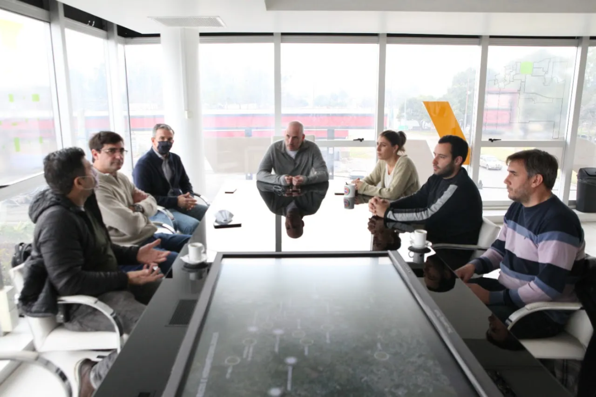 La Plata: Municipio y Edelap encabezaron mesa de trabajo por el servicio eléctrico en la región