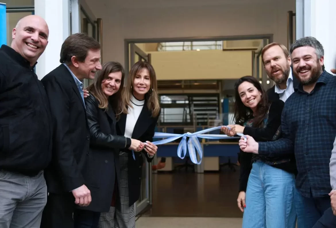 Raverta inauguro el nuevo edificio de la oficina de Anses en Ezeiza