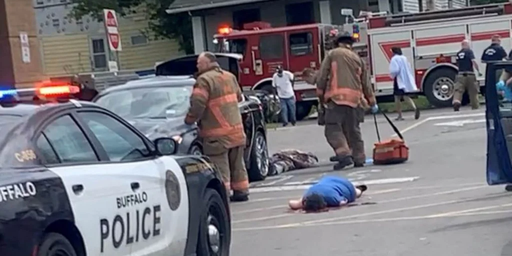 EEUU: Un hombre mata a 6 personas durante desfile por el 4 de julio y es detenido luego de fugarse