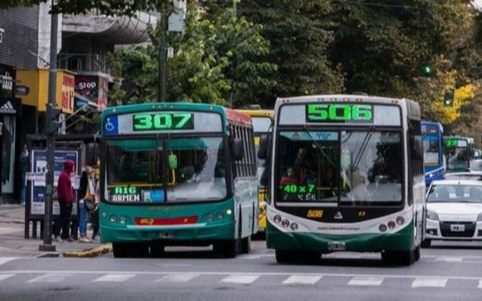 La Plata: Habilitan una web para que usuarios puedan opinar sobre el transporte público de la ciudad