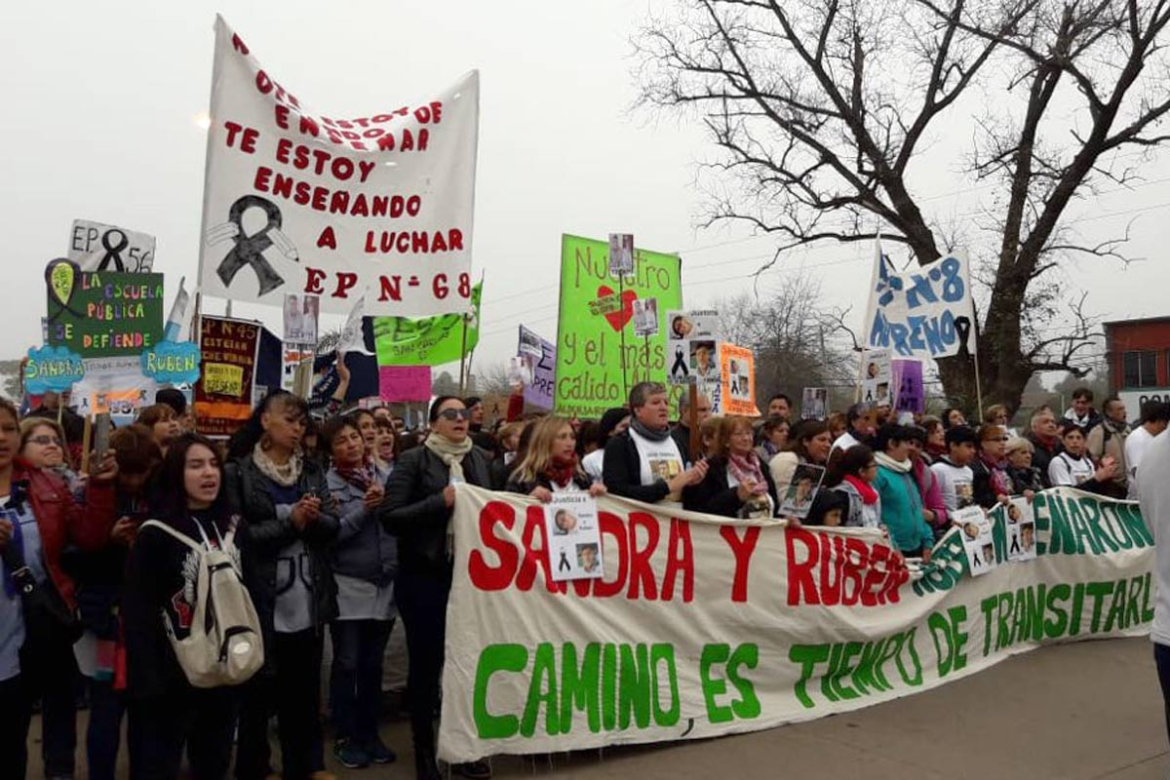 Trabajadores de la educación marchan en Moreno a cuatro años de las muertes de Sandra y Ruben