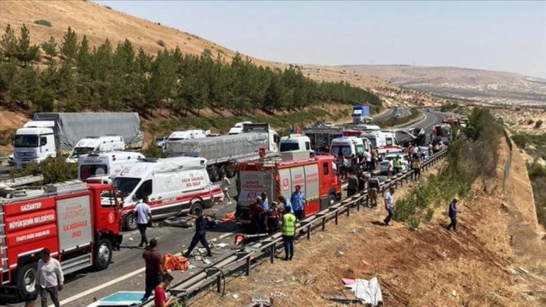 Al menos 19 muertos y 29 heridos en un segundo siniestro vial en Turquía en 24 horas