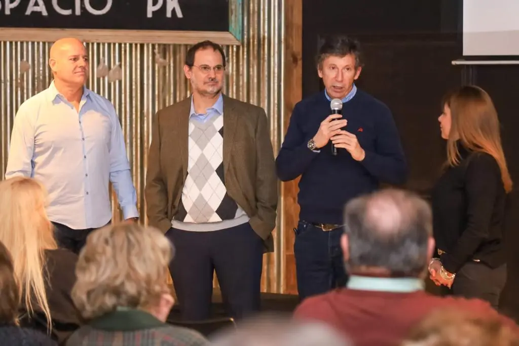 San Isidro: Posse participó de un encuentro para ayudar a niños con trastornos neurológicos