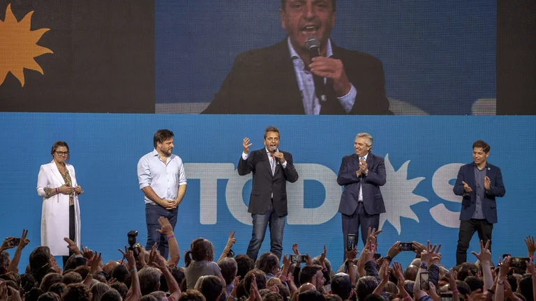 Alberto Fernández, Massa y Kicillof comparten un acto en Lomas de Zamora