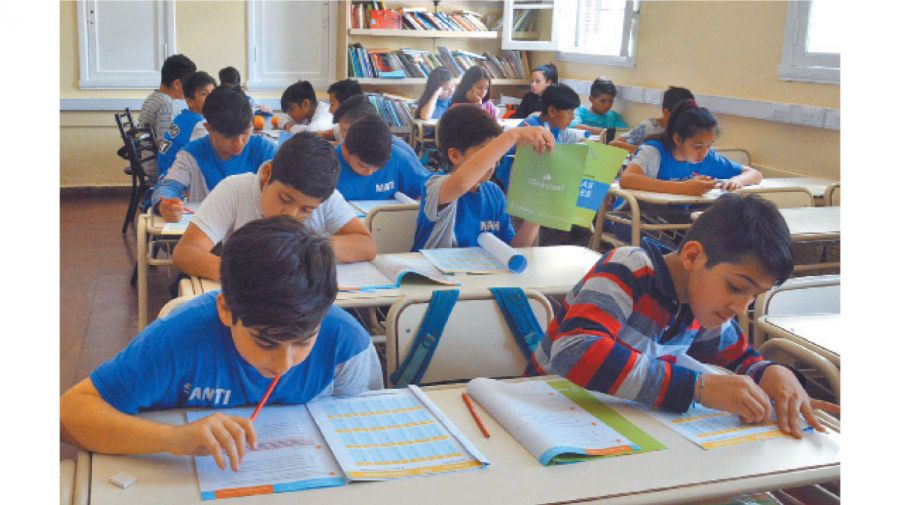 Anuncian que las clases en CABA comenzarán el 27 de febrero en todos los niveles educativos