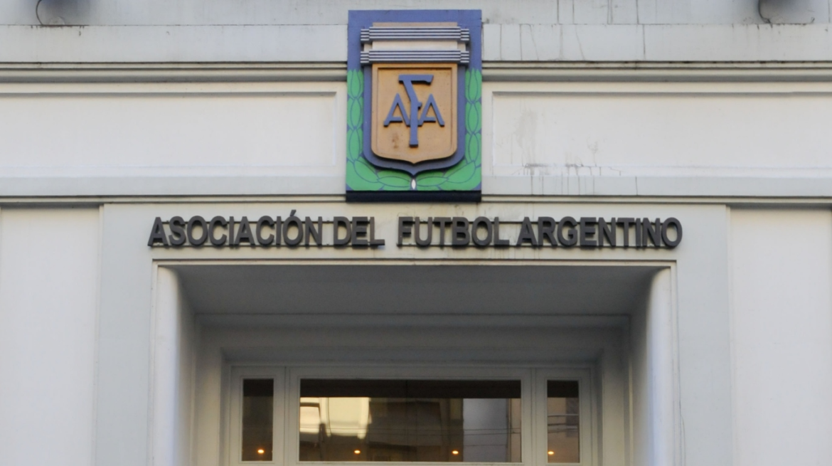 AFA suspendió los partidos de este viernes por el ataque a Cristina Fernández
