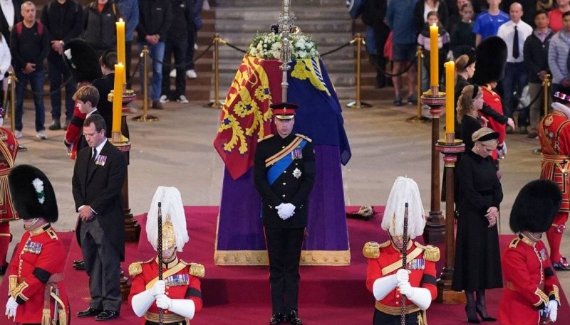 Todo listo en la Abadía de Westminster para el funeral de la reina Isabel II