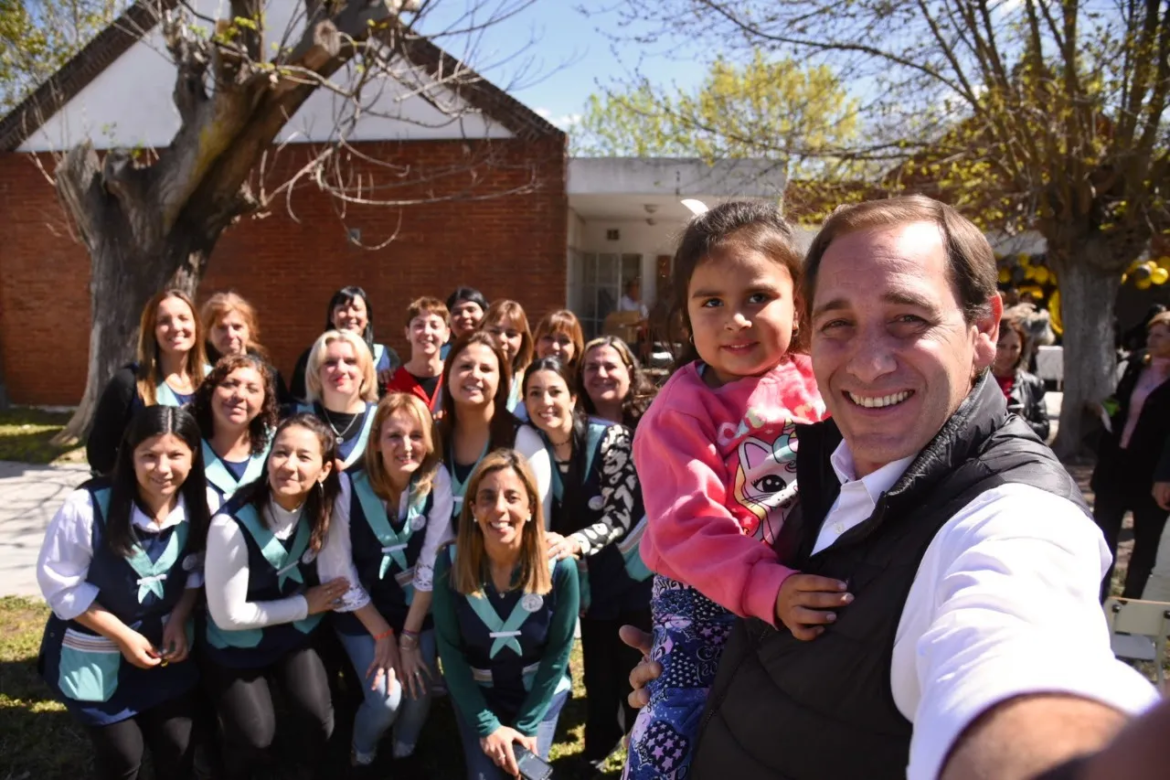 La Plata: Julio Garro en el 50° aniversario del Jardín Municipal Nº1, “Una escuela abierta es un futuro asegurado”