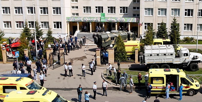 Trece muertos, entre ellos siete niños, en un ataque de arma de fuego en escuela en Rusia