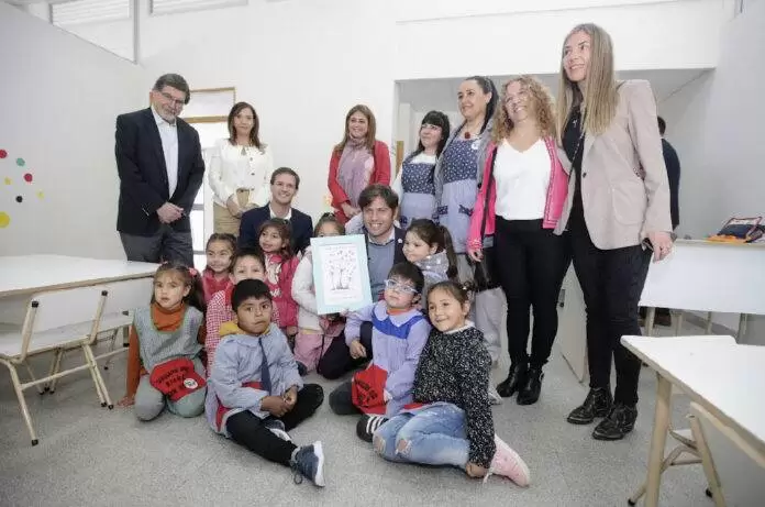 Kicillof inauguró tres nuevos edificios escolares en San Vicente