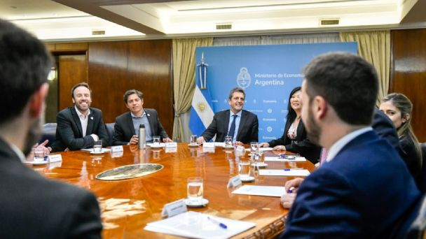 La Provincia suscribió dos préstamos por USD 500 M para financiar infraestructura en salud y seguridad vial