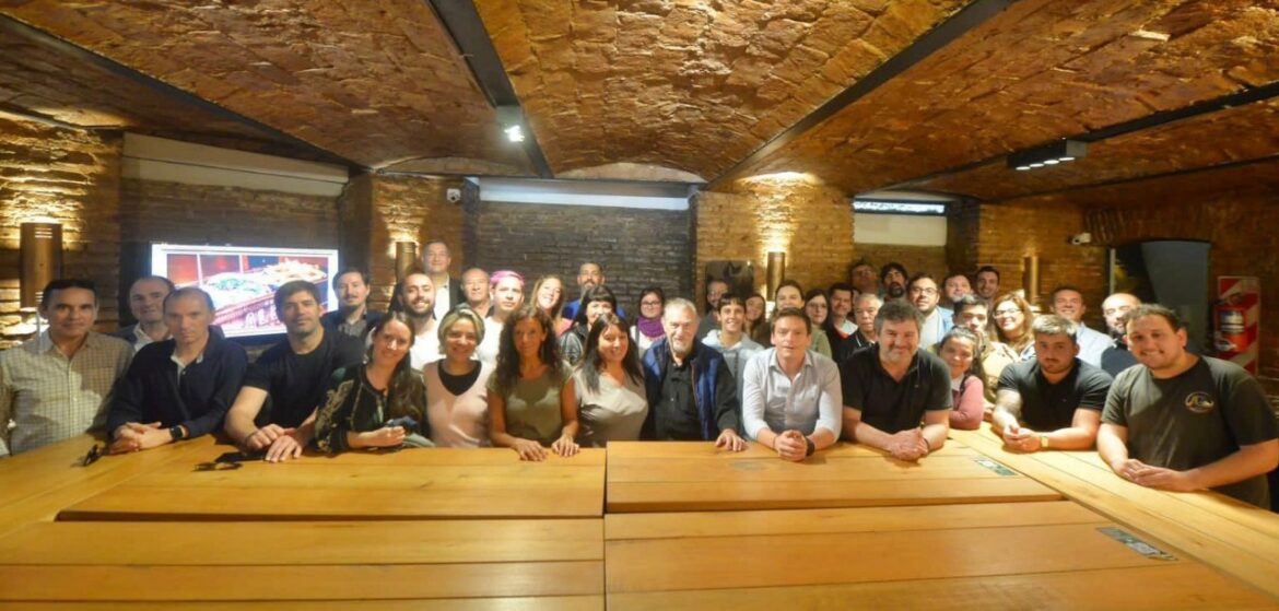 La Plata: Con la consigna de la “unidad partidaria”, espacios radicales sellaron acuerdo