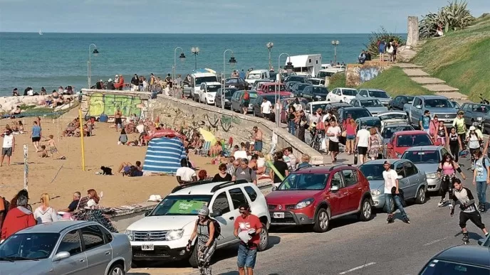 Destacan que destinos bonaerenses tuvieron ocupación turística plena el fin de semana extra largo