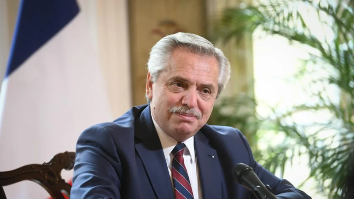 El Presidente visita San Martín de los Andes para inaugurar el nuevo edificio de un hospital