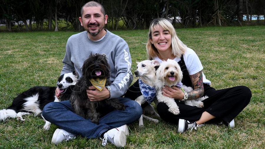 Jornada de concientización sobre la adopción de mascotas en Villa Luro