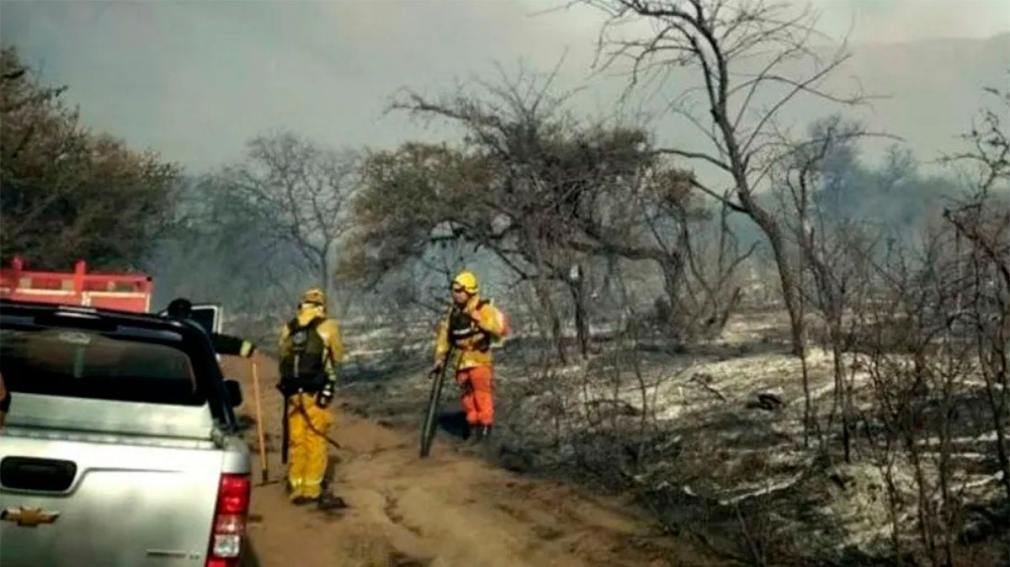 Las lluvias extinguieron todos los focos de incendios forestales en Córdoba