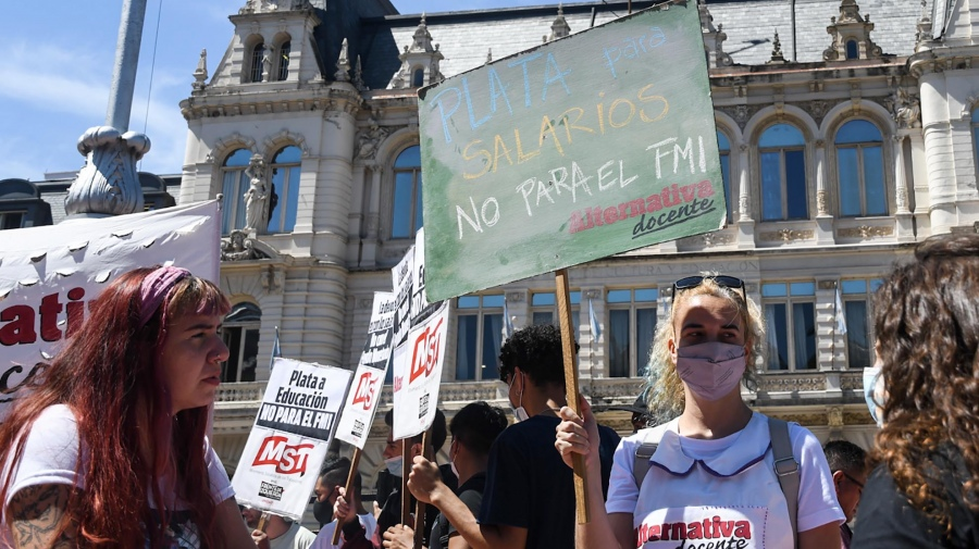 Docentes porteños realizan paro y se movilizan a la Legislatura