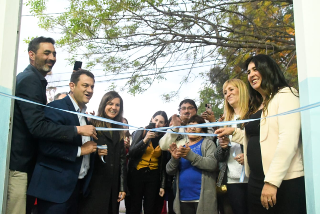 Fernanda Raverta acompañó a Víctor Santa María en la inauguración de la clínica de SUTERYH