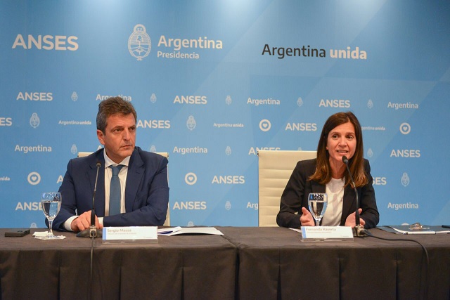 Raverta y Massa anunciaron aumento por movilidad y ninguna jubilación quedará por debajo de los 60 mil pesos