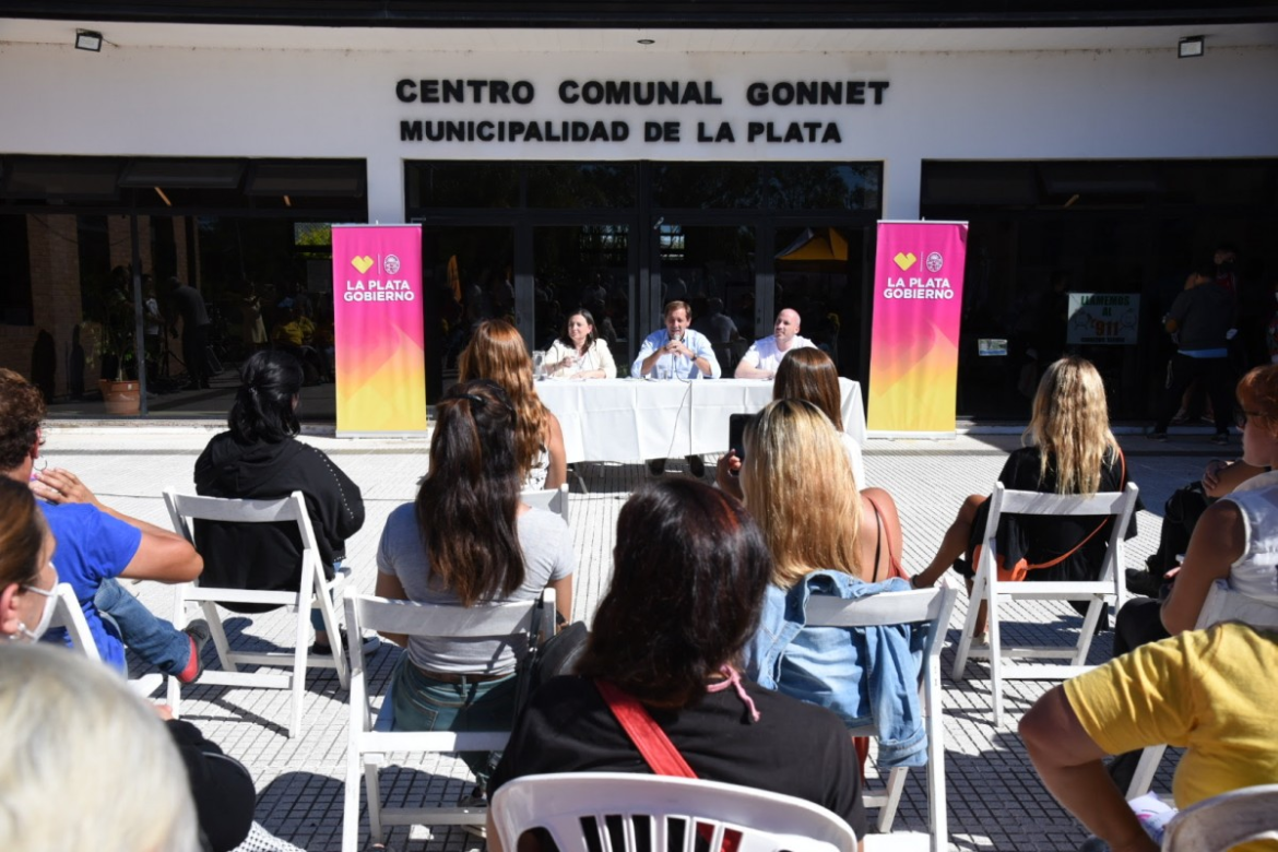 Instalan puntos de asistencia para poner fin a la violencia contra las mujeres en La Plata