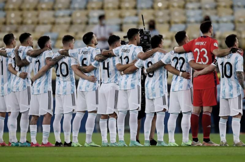 Argentina enfrenta a Emiratos Árabes en el último amistoso antes del Mundial de Qatar (Formaciones)