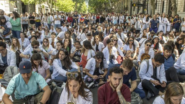 ATE anuncia para mañana un paro en todos los hospitales de la ciudad de Buenos Aires