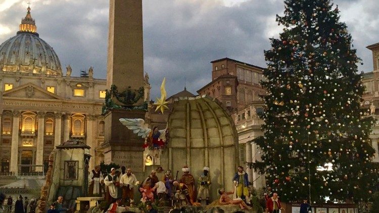 El Vaticano inicia las celebraciones navideñas con la inauguración de un pesebre en Plaza San Pedro