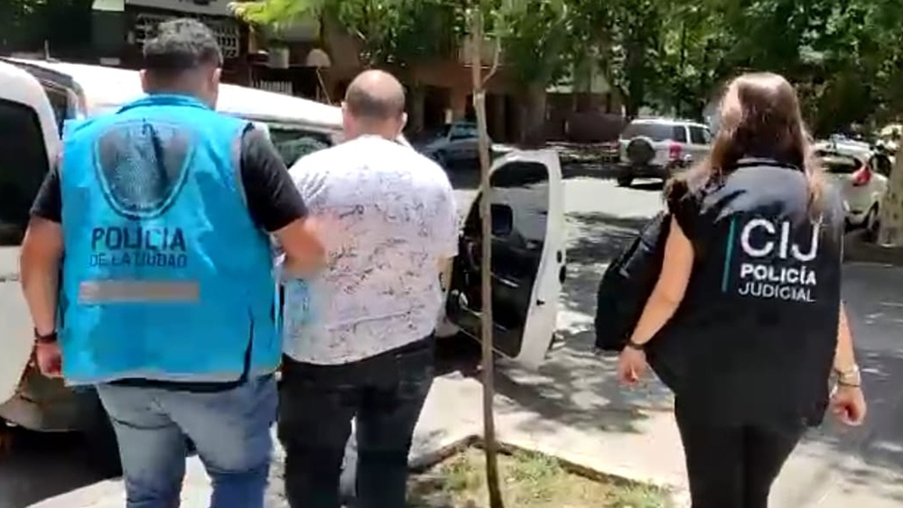 Dos detenidos por facilitar material de explotación sexual infantil en ciudad de Buenos Aires