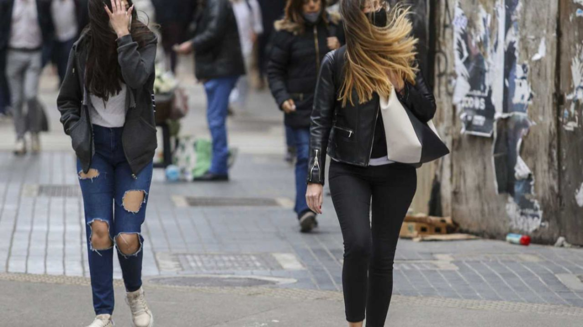 Rigen alertas por vientos en Tierra del Fuego, Santa Cruz y Buenos Aires, y otra por calor en Salta