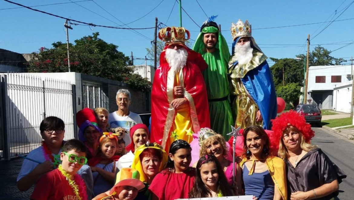 Los barrios de La Plata se llenaron de magia con la visita de los Reyes Magos