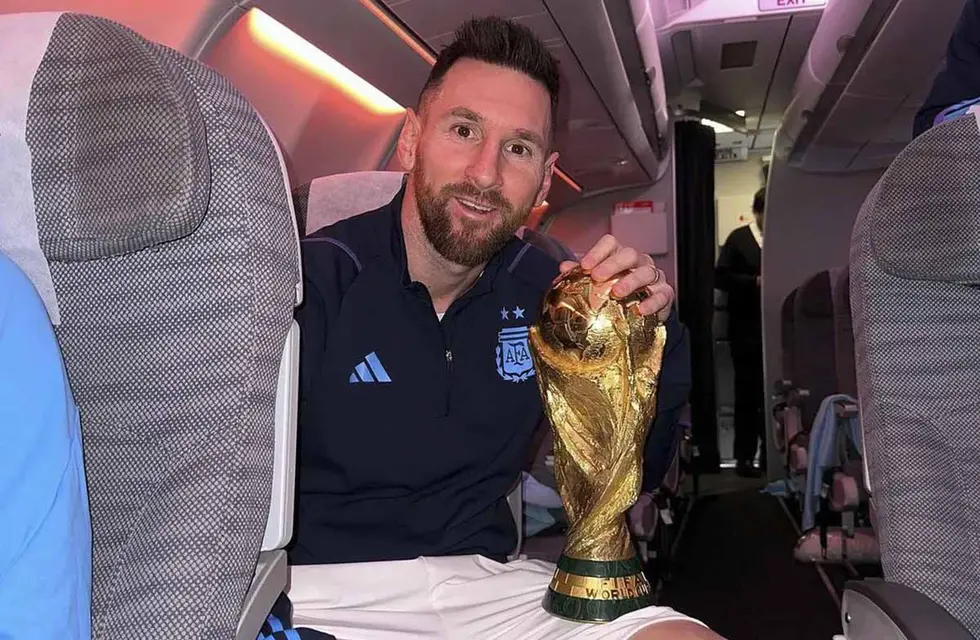 Messi, elegido el mejor futbolista de 2022 por el diario inglés The Guardian