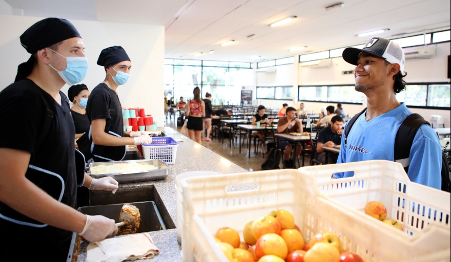 Volvieron los almuerzos del Comedor Universitario