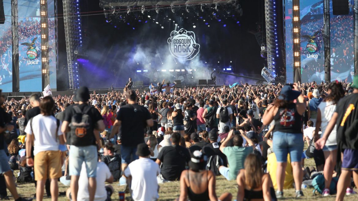 Un menú para todos los gustos en el arranque del Cosquín Rock