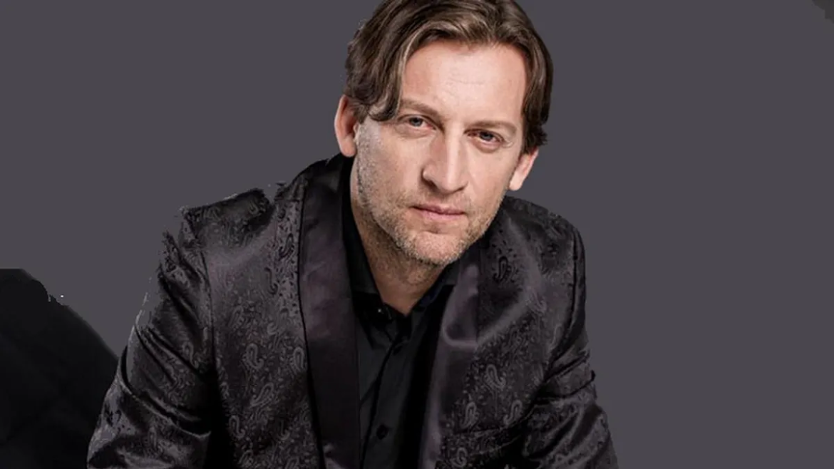 El cantante platense Jorge Vázquez se presenta en el teatro Auditorium de Mar del Plata
