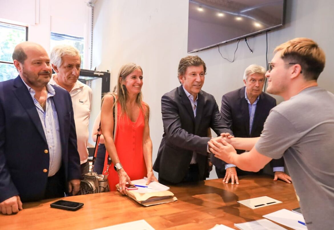 Posse se presentó en el Comité Provincia con las firmas para ir a internas en la UCR