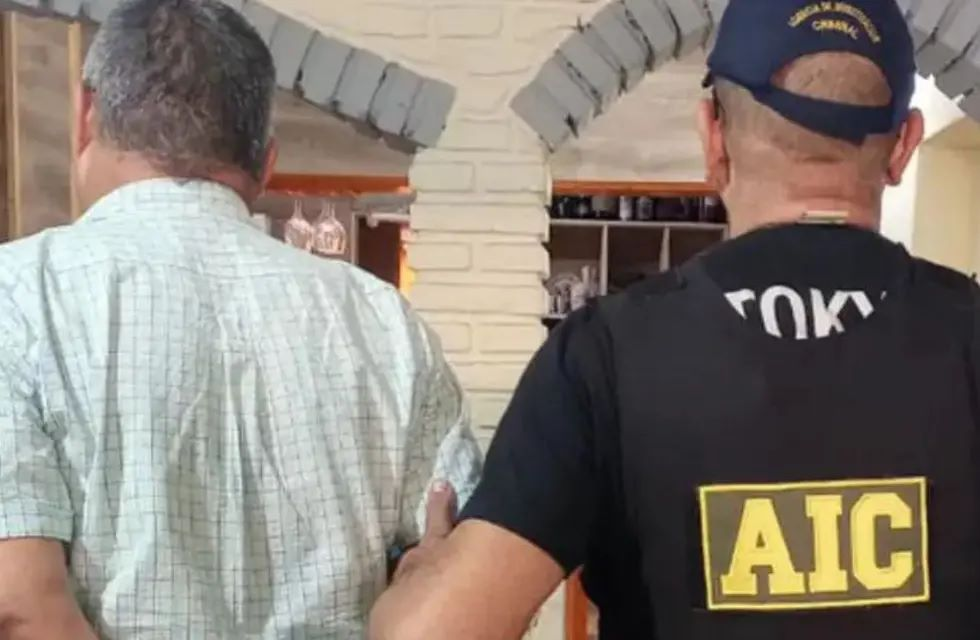 Detienen a hombre acusado de estafar a unas 20 mujeres mediante aplicaciones de citas